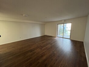 244 Sherbrooke St in New Westminster, BC - Building Photo - Building Photo
