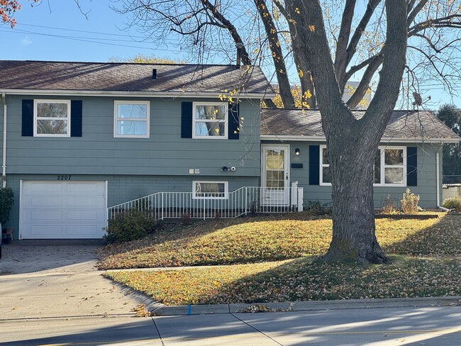 property at 2207 18th St