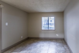 Villa De Cancun in Little Rock, AR - Foto de edificio - Interior Photo