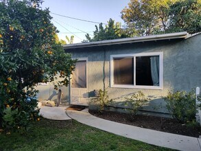 1914 Granville Ave, Unit rear in Los Angeles, CA - Building Photo - Building Photo