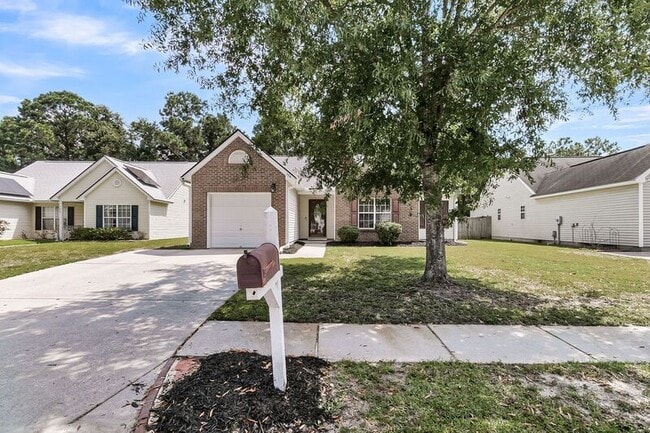 property at 124 Dovetail Cir