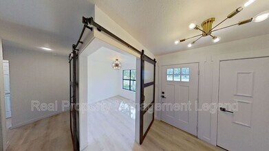 1811 N Crockett St in Sherman, TX - Building Photo - Building Photo