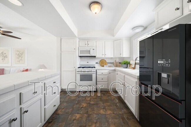188 Monte Vista Ave in Costa Mesa, CA - Building Photo - Building Photo