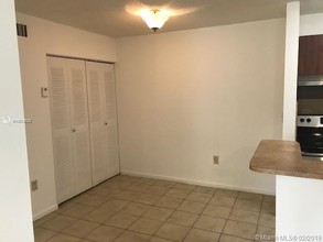 7155 NW 179th St-Unit -311 in Hialeah, FL - Building Photo - Building Photo