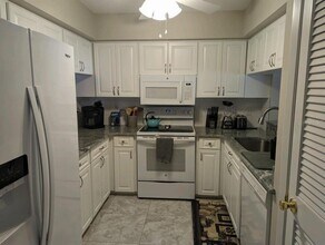772 Bird Bay Dr N in Venice, FL - Building Photo - Building Photo