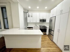 WEST 58 STREET in New York, NY - Building Photo - Building Photo