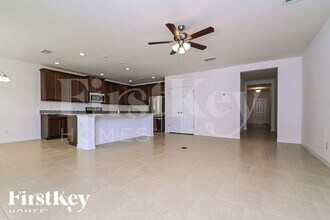 900 Avenal Ln in Davenport, FL - Building Photo - Building Photo