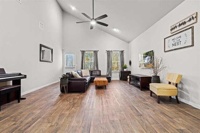 204 Armano Byu Wy in Hutto, TX - Building Photo - Building Photo