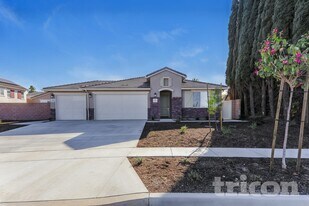 680 Susanne St in Corona, CA - Building Photo