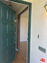 214 Bellino Dr in Los Angeles, CA - Building Photo - Building Photo