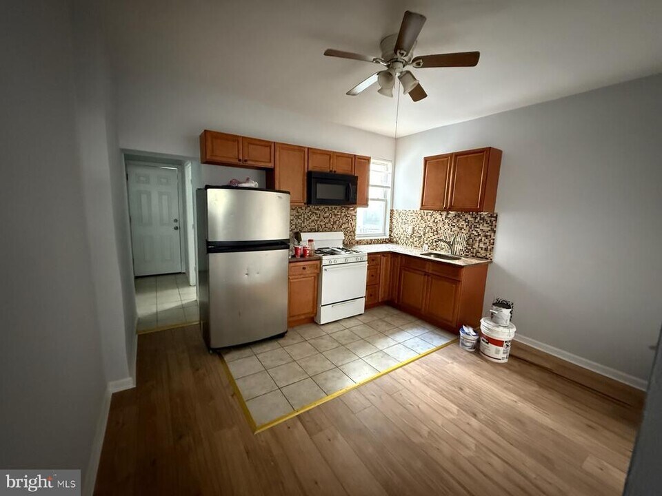 1923 Monument St in Philadelphia, PA - Building Photo