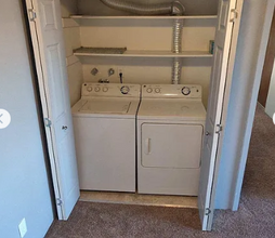 3550 S Harlan St in Denver, CO - Foto de edificio - Building Photo