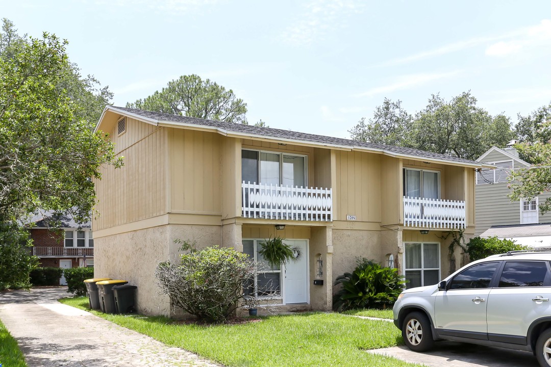 1204 Belmont Ter in Jacksonville, FL - Building Photo