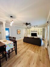 960 N Sherman St, Unit 1F in Denver, CO - Foto de edificio - Building Photo