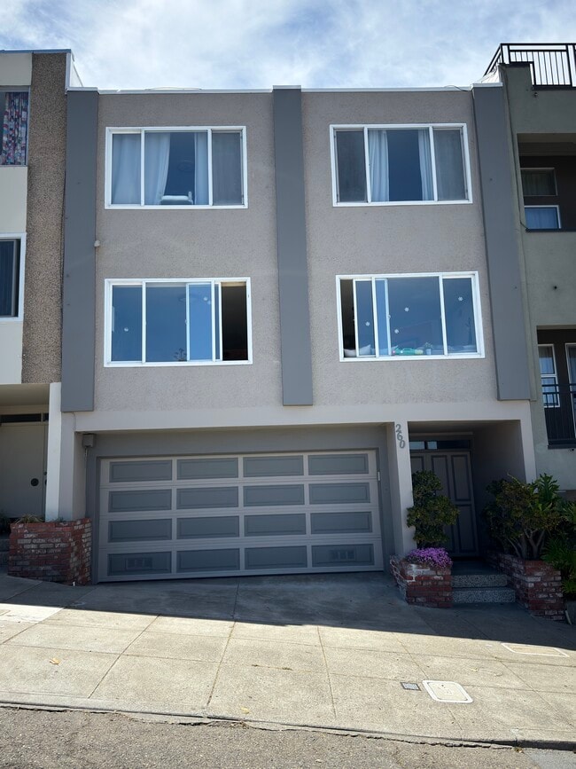 260 Pennsylvania Ave, Unit 260A
