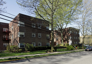 Knightsbridge Gardens Apartments