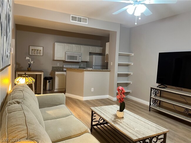 5130 S Jones Blvd in Las Vegas, NV - Building Photo - Building Photo