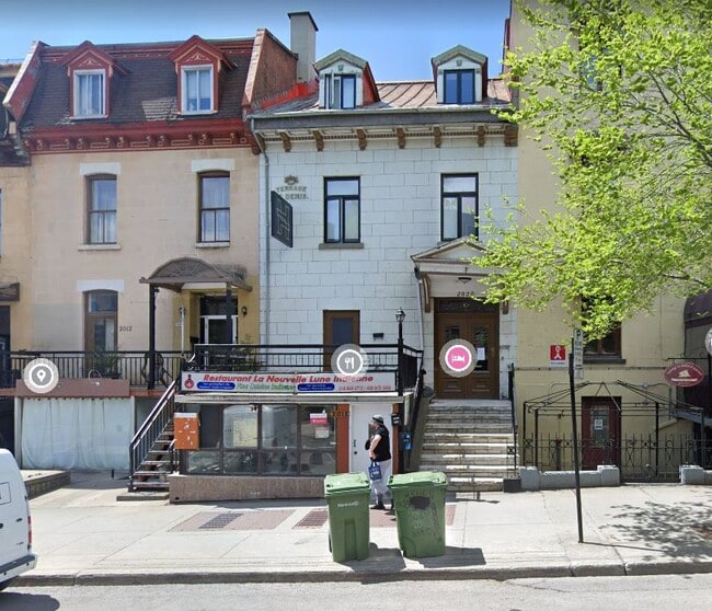 property at 2020 R. Saint-Denis