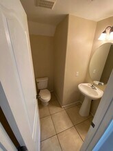 5817 Addy Ln in North Las Vegas, NV - Foto de edificio - Building Photo