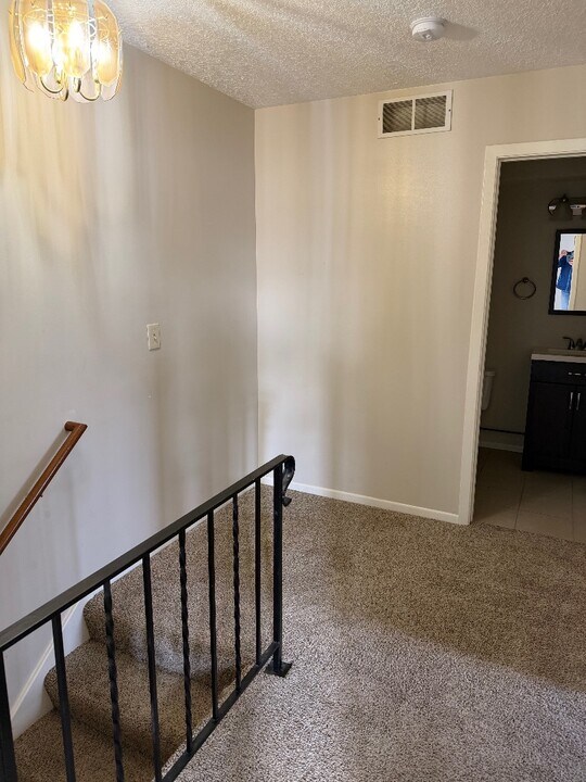 315 E Van Dorn St in Polk City, IA - Building Photo