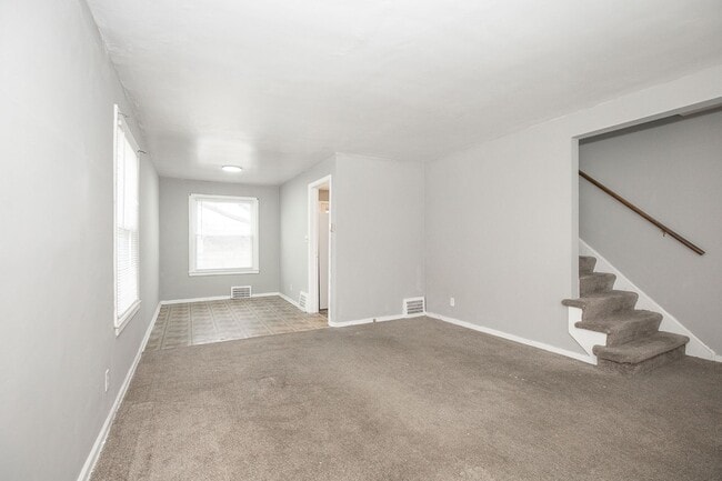 25551 Tungsten Rd in Euclid, OH - Building Photo - Building Photo