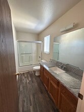 1041 Plum Ct in Hollister, CA - Building Photo - Building Photo