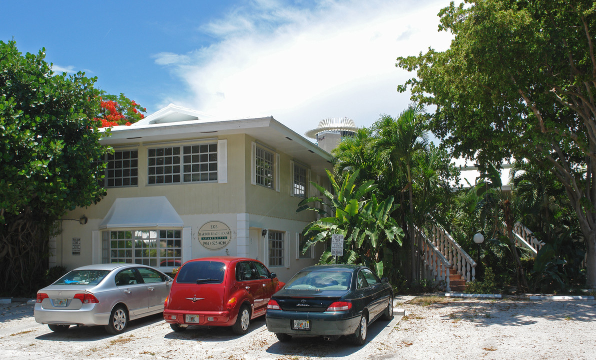 Harbor Beach House Apartments in Fort Lauderdale, FL - Building Photo