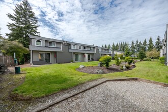 Briarview in University Place, WA - Building Photo - Building Photo