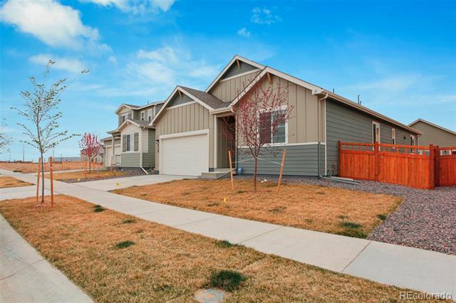 property at 4140 Lake St