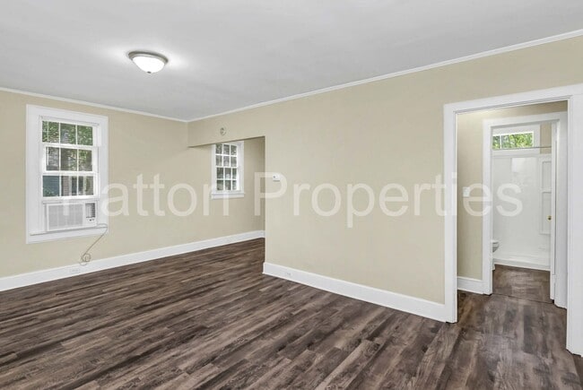 1738 Columbia College Dr in Columbia, SC - Building Photo - Building Photo