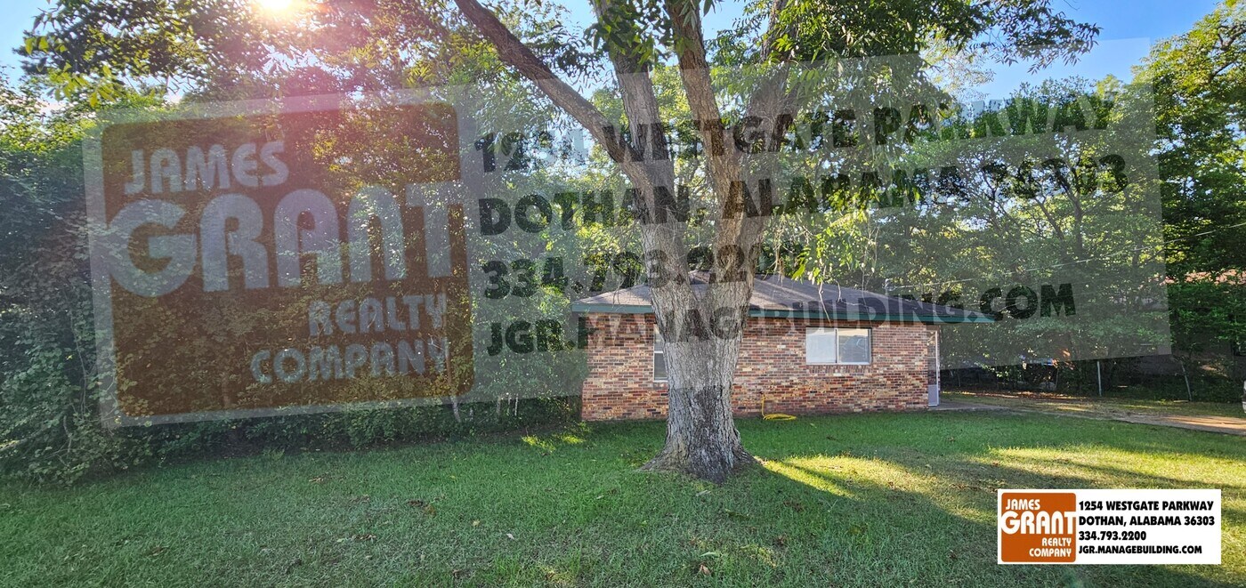 322 6th Ave in Dothan, AL - Foto de edificio