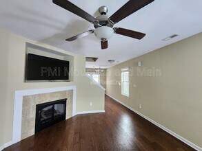 19 Barnett Shoals Dr in Weaverville, NC - Building Photo - Building Photo