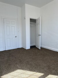 721 N Streeper St photo'