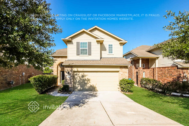 18742 Walden Glen Cir