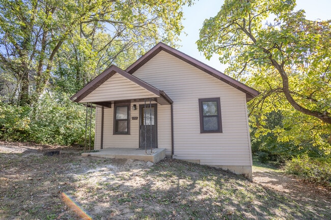 property at 917 Harding St