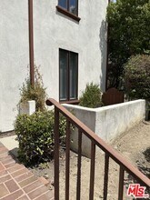 4801 W 8th St in Los Angeles, CA - Building Photo - Building Photo