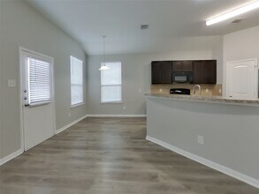 12850 Spruce Cir in Tomball, TX - Building Photo - Building Photo