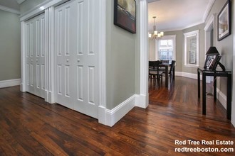 179 Tremont St, Unit 1 in Newton, MA - Building Photo - Building Photo