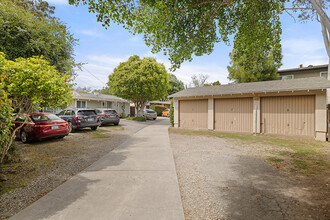 2012 Bath St in Santa Barbara, CA - Building Photo - Other