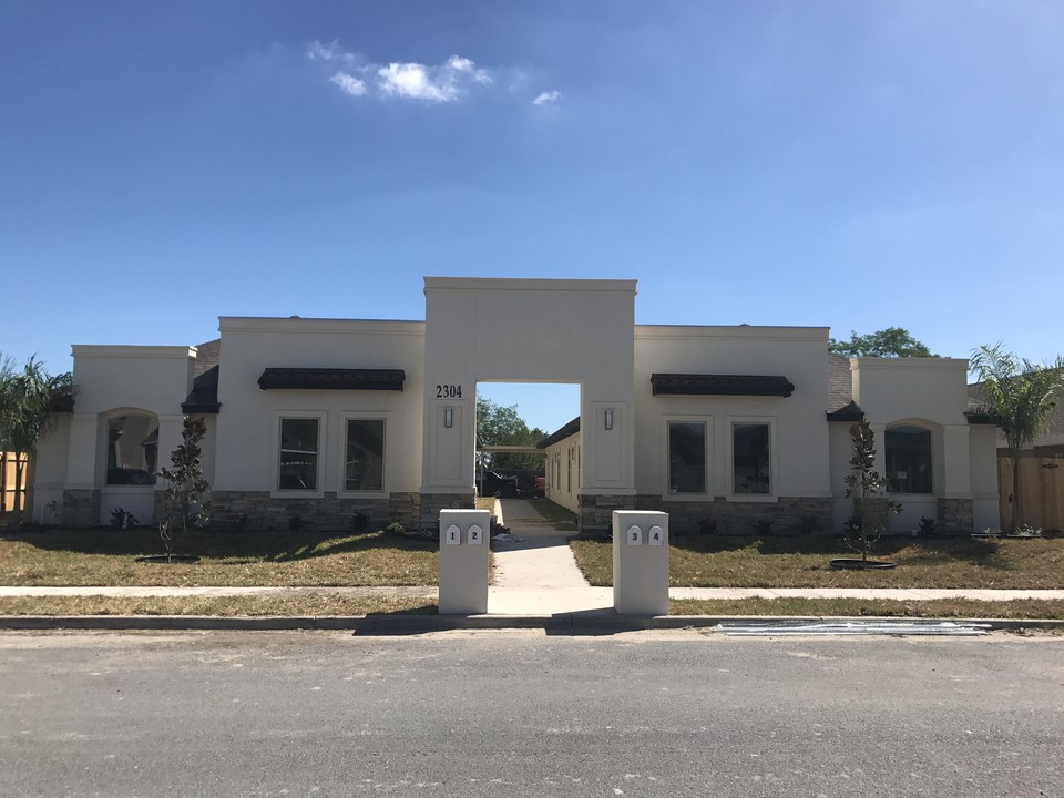 2304 N Mojave in Edinburg, TX - Building Photo