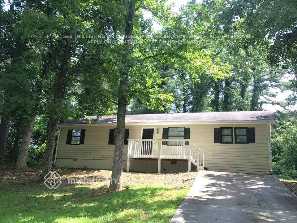 812 Brighton Dr NW in Lawrenceville, GA - Building Photo