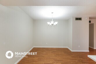 2807 N 45th Dr in Phoenix, AZ - Foto de edificio - Building Photo