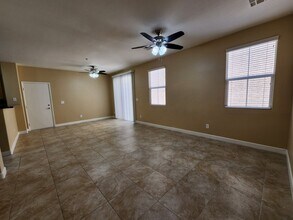 3182 Romanesque Art Ave in Henderson, NV - Building Photo - Building Photo