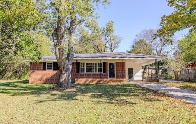 property at 102 Beech Creek Dr NW