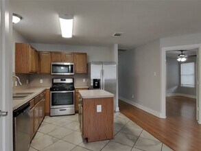 6346 Hall Pond Ct in Katy, TX - Building Photo - Building Photo