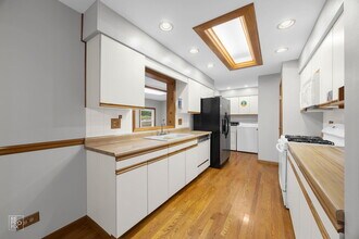 769 Penrith Ave in Elk Grove Village, IL - Building Photo - Building Photo