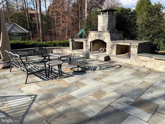 property at 9049 Holly Leaf Ln