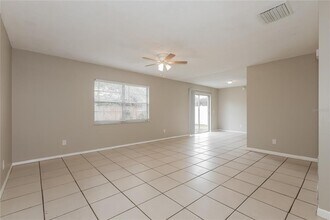 2210 N Merrin St in Plant City, FL - Building Photo - Building Photo