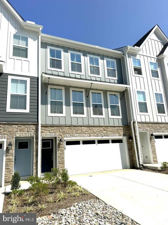 property at 4115 Bolton Ct