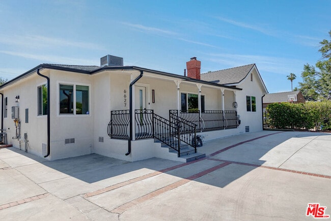 6627 Ranchito Ave in Los Angeles, CA - Building Photo - Building Photo